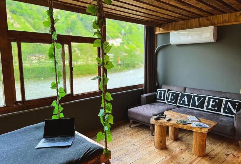 سوئیت با وان آب گرم, Heaven Wooden Vip Bungalow