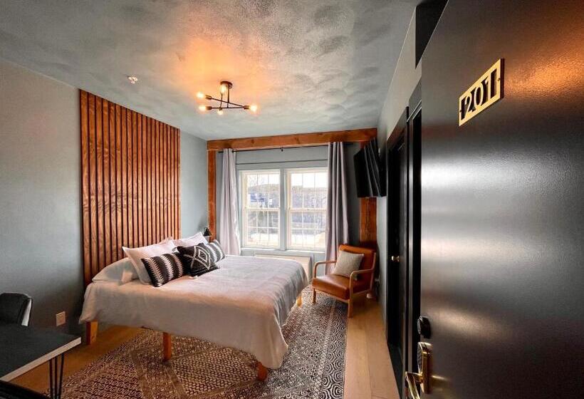 חדר סטודיו סטנדרד, 201  Single Queen