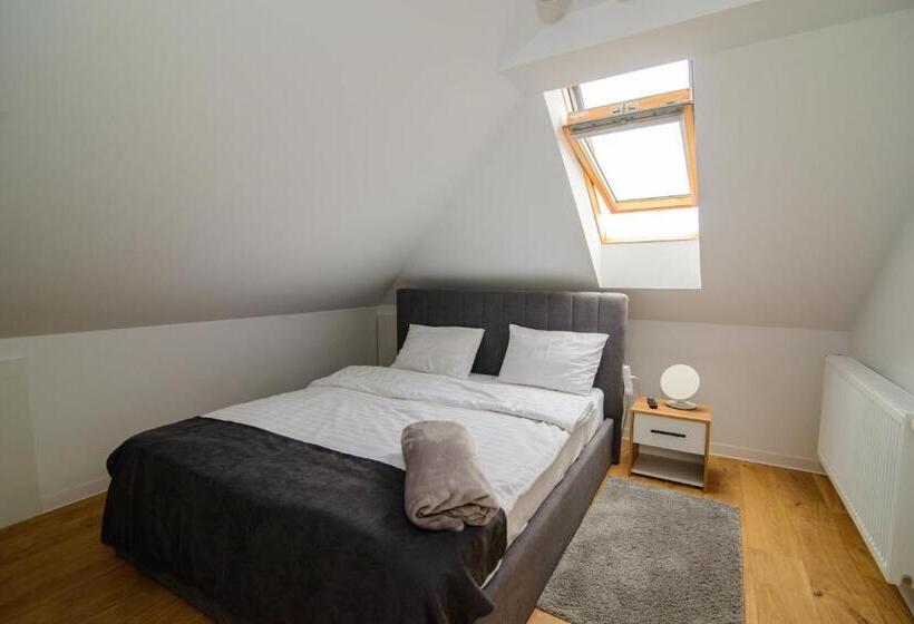 آپارتمان 2 خوابه, Forest Boutique