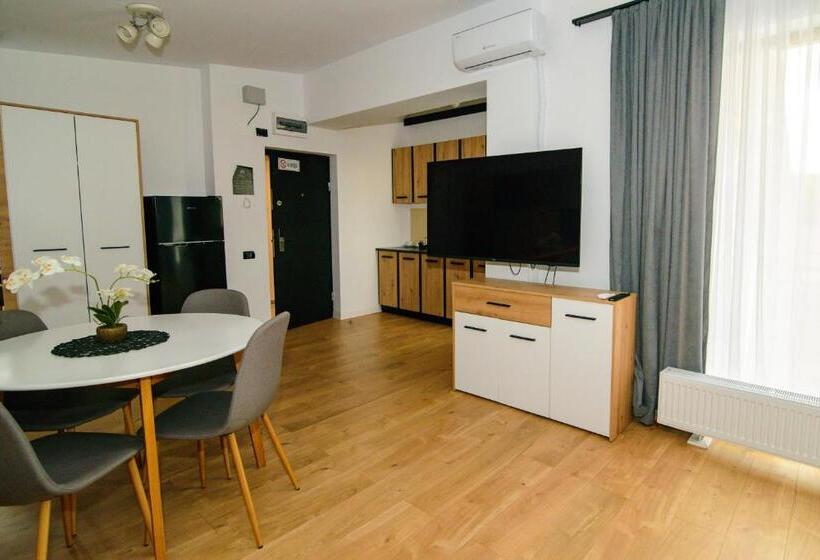 آپارتمان 2 خوابه, Forest Boutique