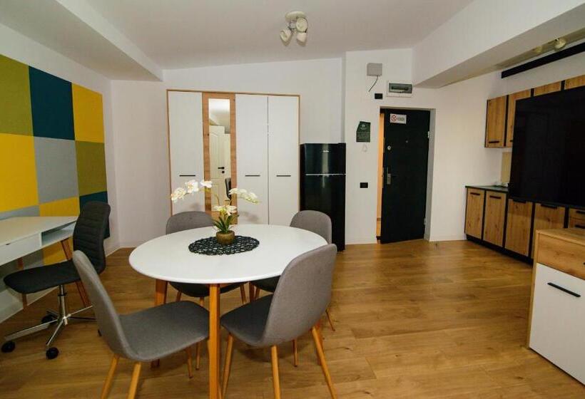 آپارتمان 2 خوابه, Forest Boutique