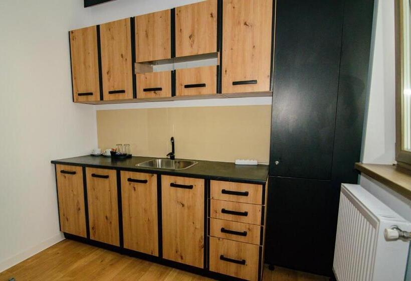 آپارتمان 2 خوابه, Forest Boutique