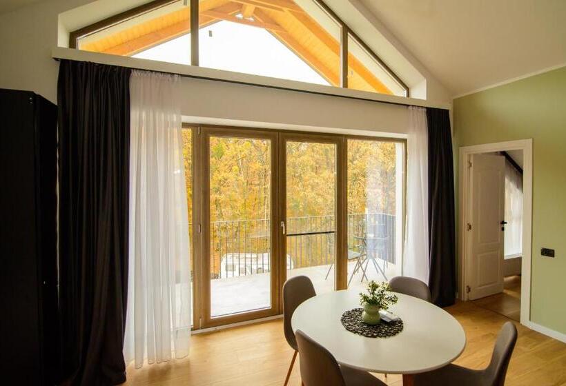 اتاق لوکس, Forest Boutique