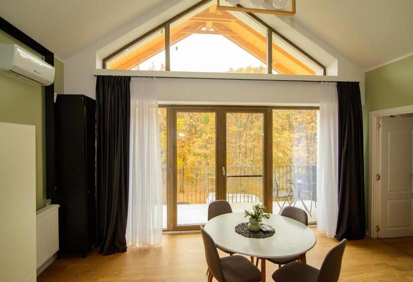 اتاق لوکس, Forest Boutique