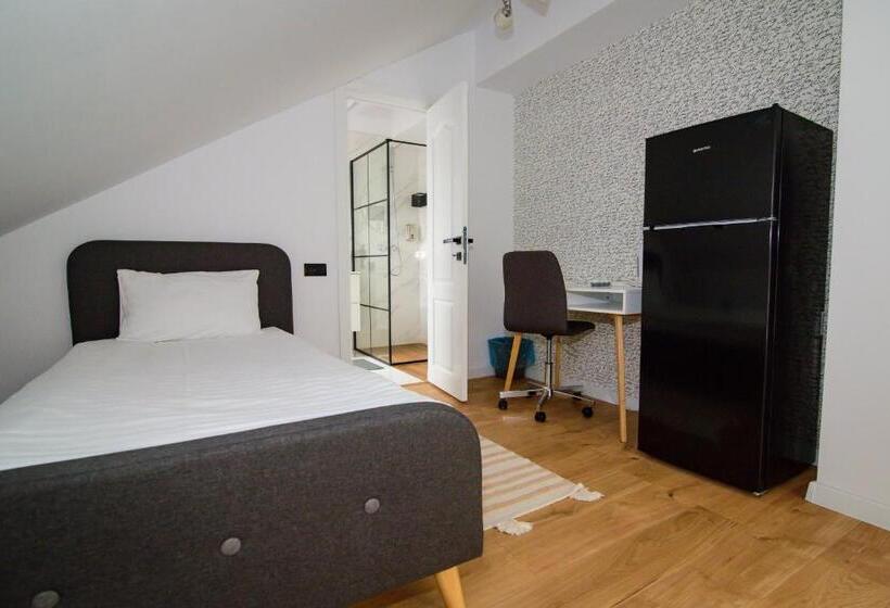 اتاق لوکس, Forest Boutique