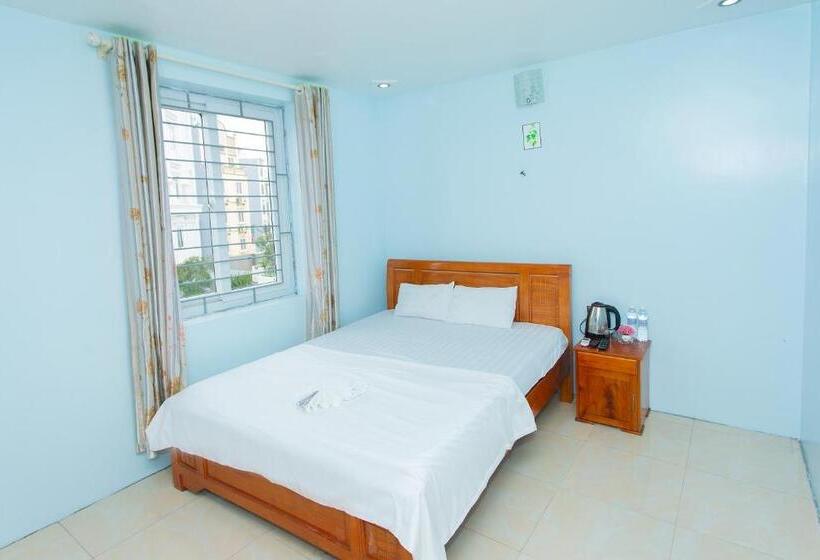 اتاق استاندارد با تخت بزرگ, Huyền Lan