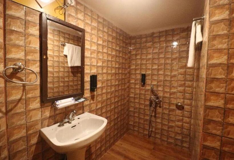 Klassiskt Trippelrum, Oyo Flagship 81132  Beas Regency