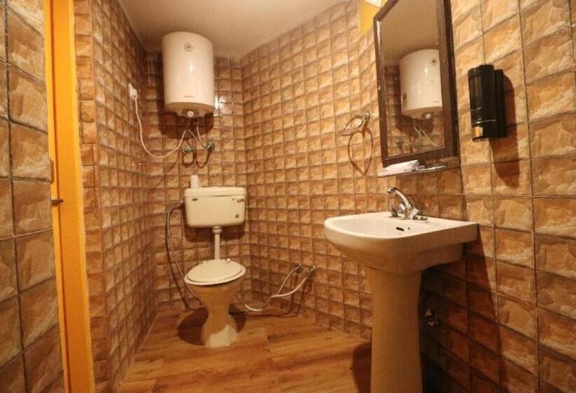 Klassiskt Trippelrum, Oyo Flagship 81132  Beas Regency