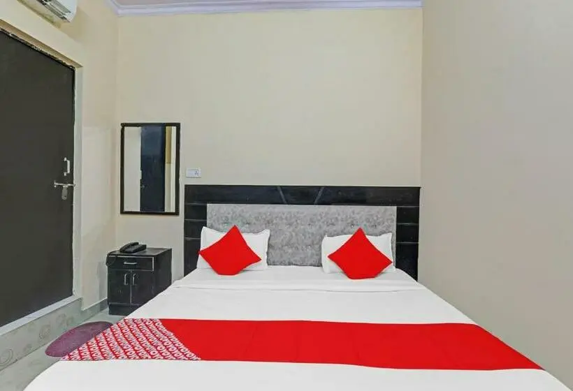 Standard-huone, Oyo Flagship 81152  Four Square