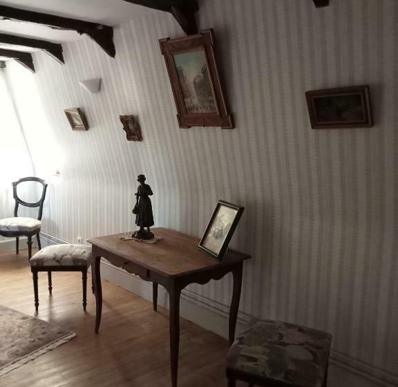 جناح ديلوكس, Château De Vassinhac Chambres D Hôtes Collonges La Rouge