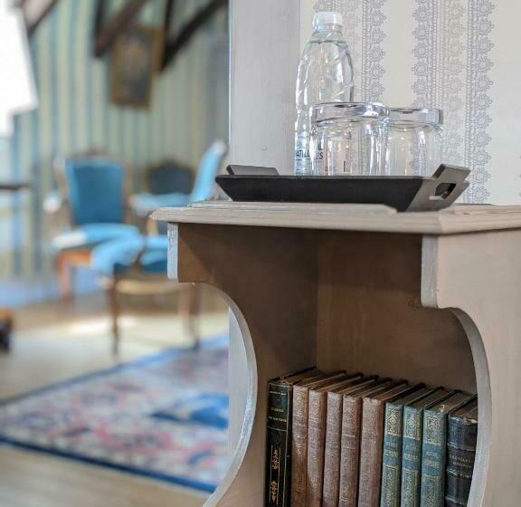 جناح ديلوكس, Château De Vassinhac Chambres D Hôtes Collonges La Rouge