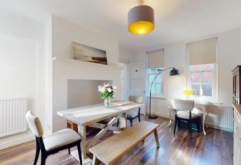 デラックスルーム, The Vicarage Tooting, Sw17