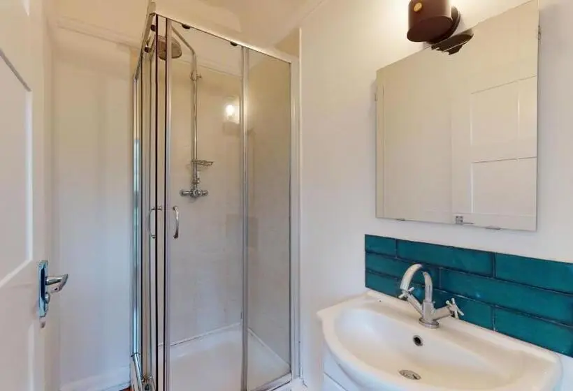 デラックスルーム, The Vicarage Tooting, Sw17