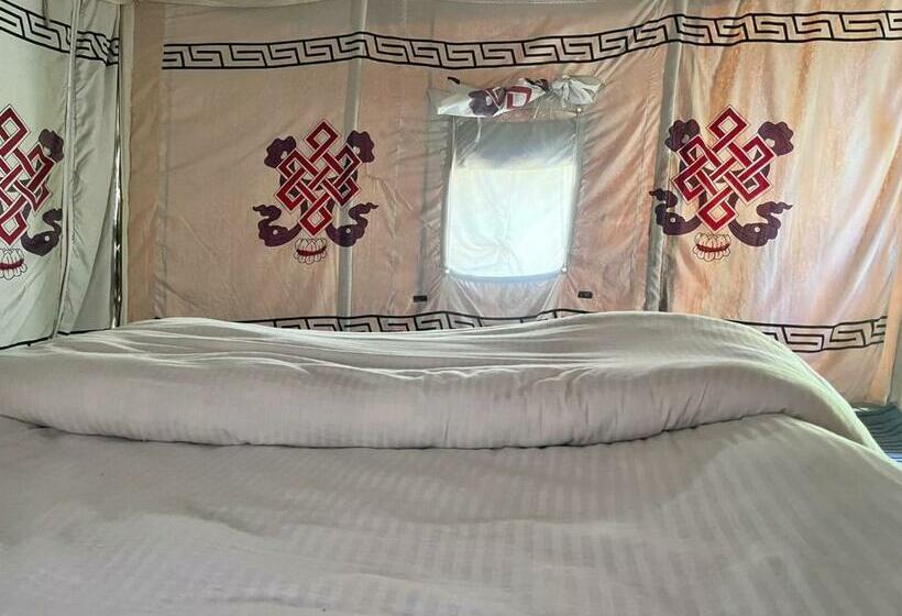 デラックスルーム, One Stop Camp   Tsokar Ladakh Ut