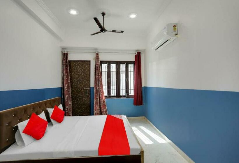 三人经典房间, Oyo Flagship 81149 Kiran Raj Palace
