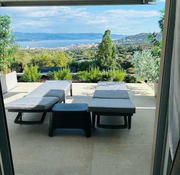 غرفة ديلوكس مطلّة علي البحر, Casa Lc Chambre1 Vue Mer Jacuzzi