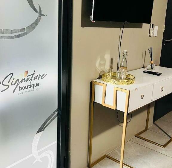 اتاق لوکس, Signature Boutique Guesthouse
