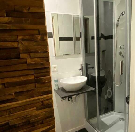 اتاق استاندارد, B&b Anguli