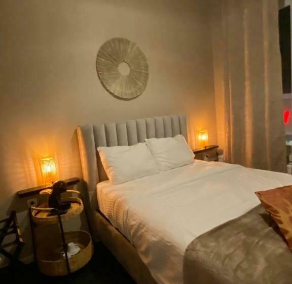 اتاق استاندارد, B&b Anguli