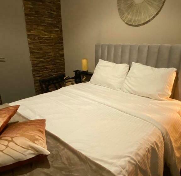 اتاق استاندارد, B&b Anguli