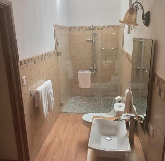 اتاق استاندارد با چشمانداز باغ, Asgard Resort Guatemala