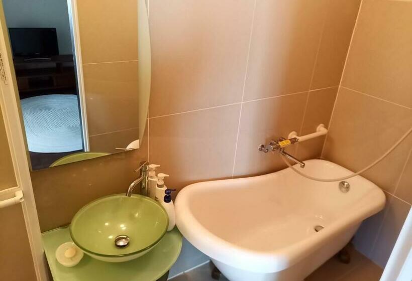 标准间, Bali Moon