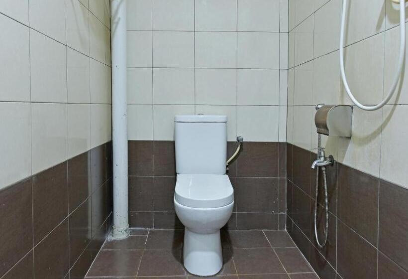 غرفة ديلوكس ثلاثية, Capital O 90761 D Jiwa