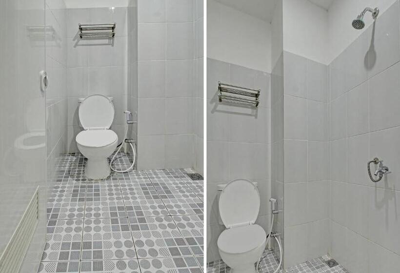 Standardrum, Oyo 92433 Sirih Gading Family Guest House