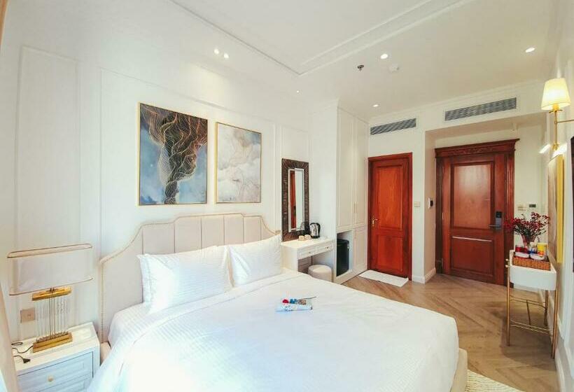 اتاق سوپریور با تخت بزرگ, Phúc Thắng