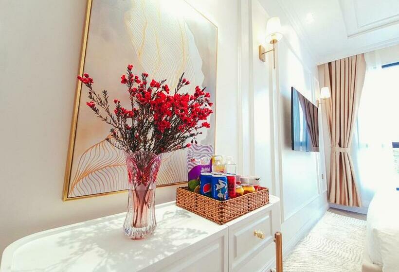 اتاق سوپریور با تخت بزرگ, Phúc Thắng