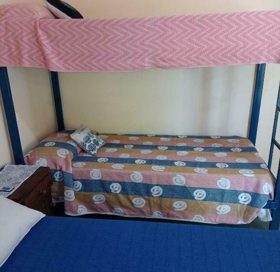 חדר סטנדרט לארבעה, Tu Lugar