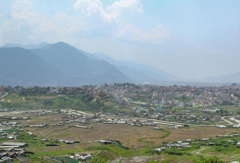 اتاق استاندارد با چشم‌انداز کوهستان, Kaji Chen