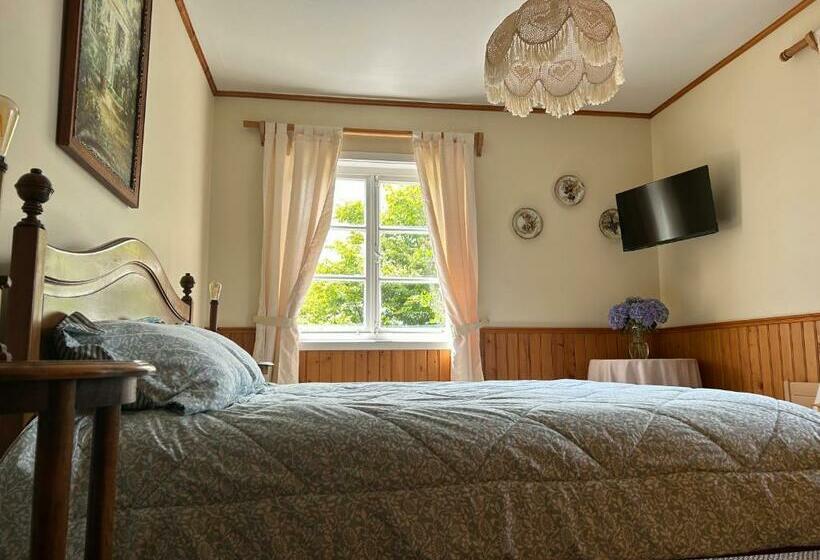 غرفة قياسية رباعية مطلة على الحديقة, Casa Frau Holle