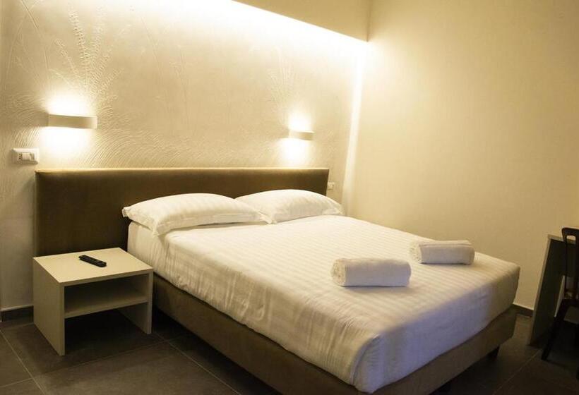 غرفة قياسية مزوَّدة بتراس, Terme Sant Egidio