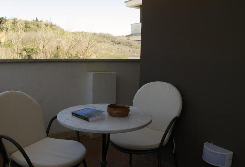 غرفة قياسية, Terme Sant Egidio