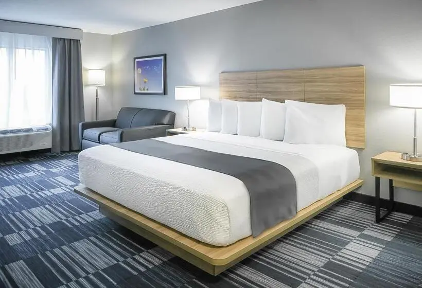 キングサイズベッドのデラックススイート, Winds Hotel At Crosswinds Casino