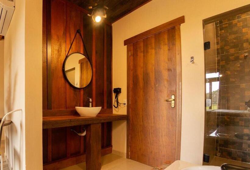 带按摩浴盆的套房, Pousada Rosa Maria