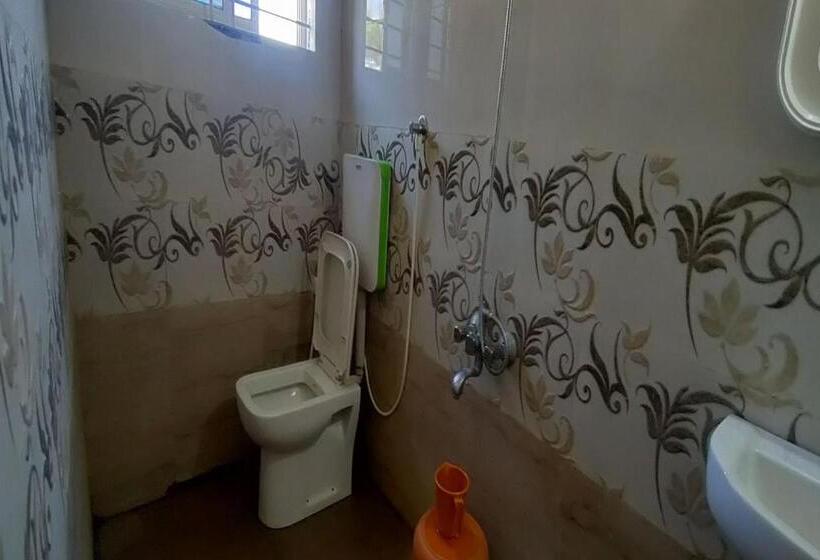 Quarto Quádruplo Estandar, Staymaker Anjaneya Comforts