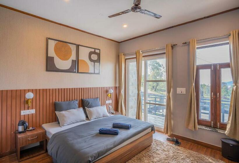 带阳台的豪华间, The Trippy Tribe Extended