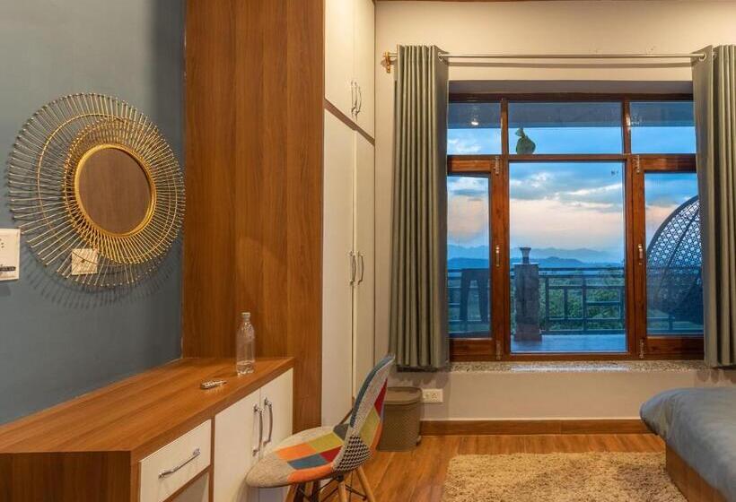 带大床的标准间, The Trippy Tribe Extended