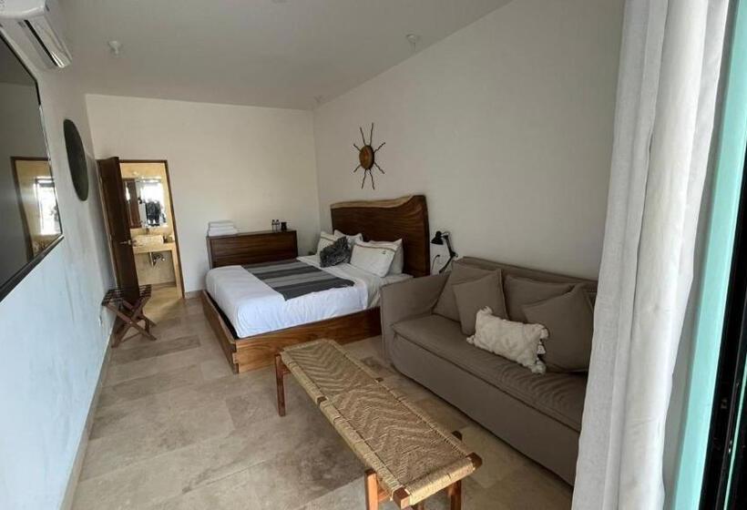 海の見えるスタンダードスタジオ, Casalabastilla