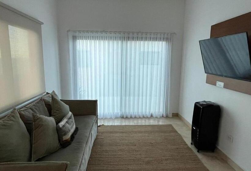 スタンダードルーム, Casalabastilla