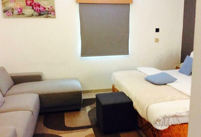 اتاق لوکس, Ne Yo Hotel & Rv Lodges