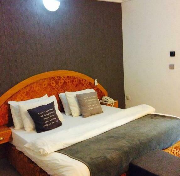 اتاق لوکس, Ne Yo Hotel & Rv Lodges