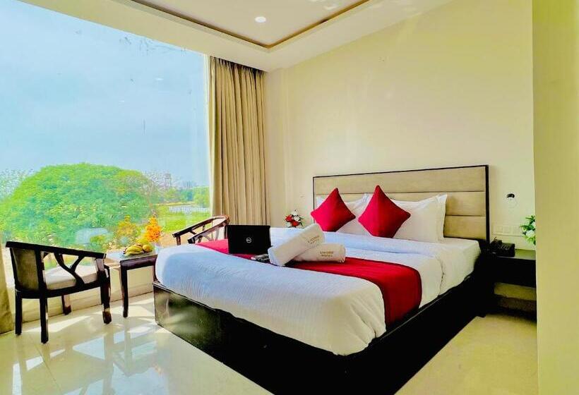Superior-huone King-vuode, The Lycoris Near Bus Stand Zirakpur On Ambala Highway