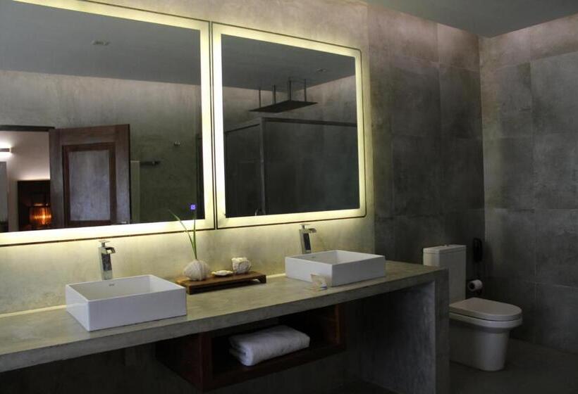 ガーデンビュースタンダードルーム, Trinco Boutique