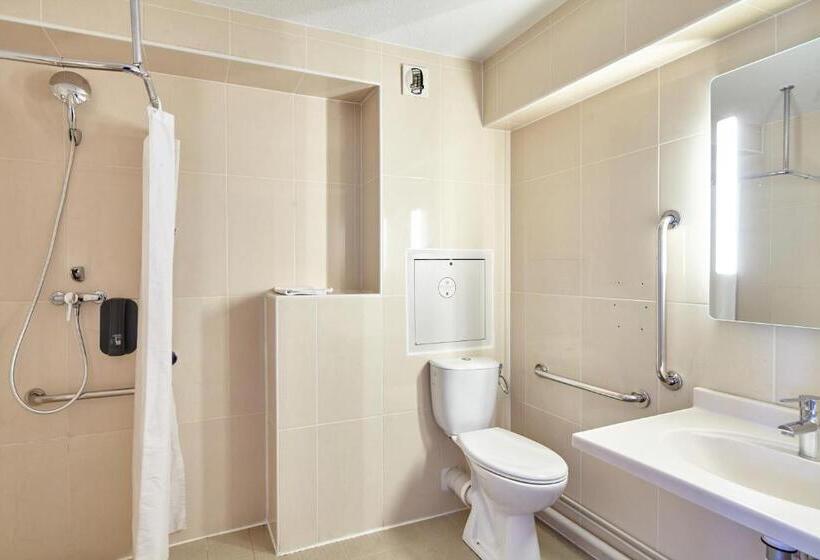 장애인을 위한 스탠다드 룸, B&b Hotel Orly Chevilly Larue   Nationale 7