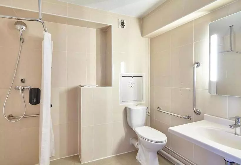 身障者適用スタンダードルーム, B&b Hotel Orly Chevilly Larue   Nationale 7