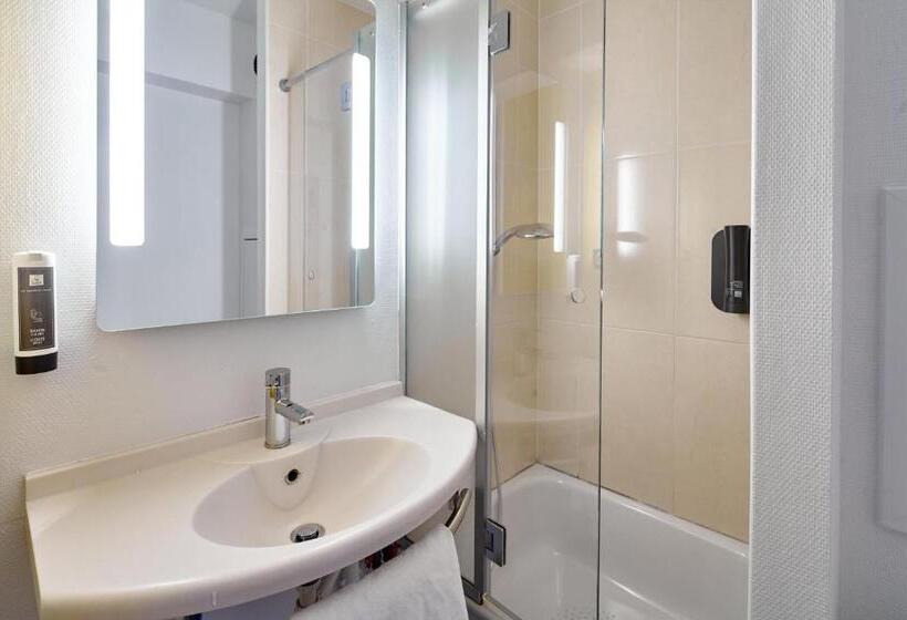 Номер Стандарт Трехместный, B&b Hotel Orly Chevilly Larue   Nationale 7