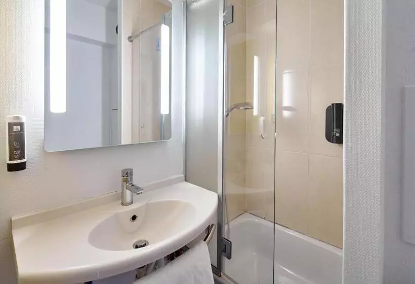 スタンダードトリプルルーム, B&b Hotel Orly Chevilly Larue   Nationale 7